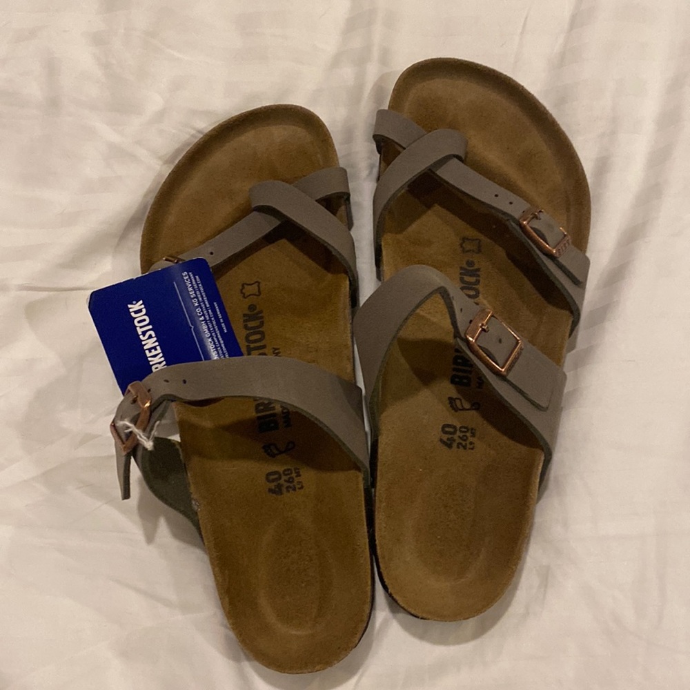 NWT 40 Mayari Birkenstocks